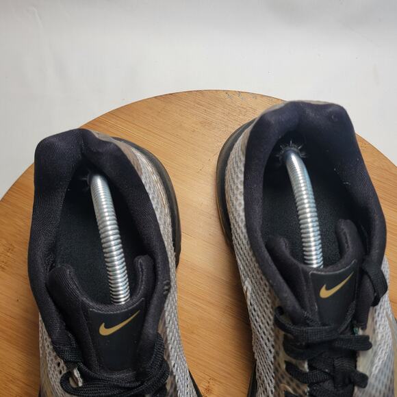 Nike Hyperlive Basketball Sneakers Shoes Men 10 Gray Gold - Picture 8 of 15